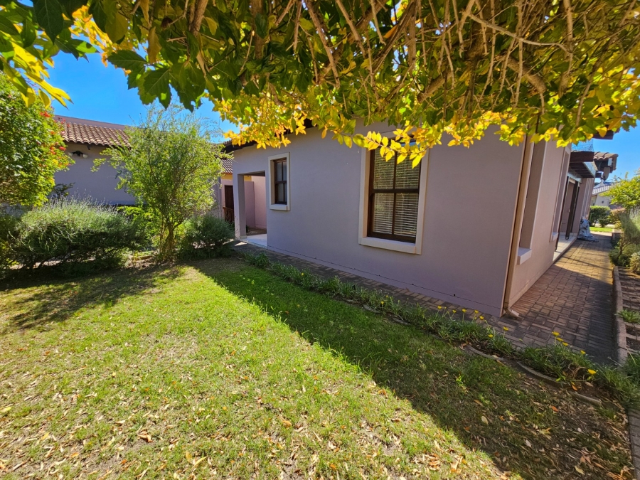 2 Bedroom Property for Sale in Whale Rock Gardens Western Cape